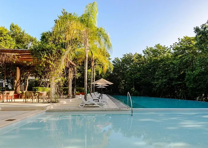 Casa de férias Private Plunge Pool, Golf Cart And Club